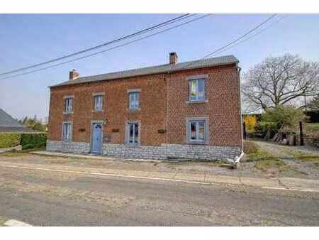 sous option maison pleine de potentiel à falmagne !