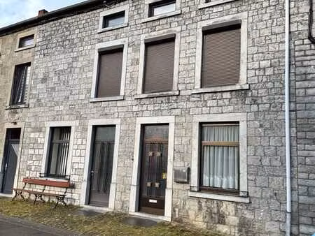 maison familiale rustique-aménagement possible-grand jardin