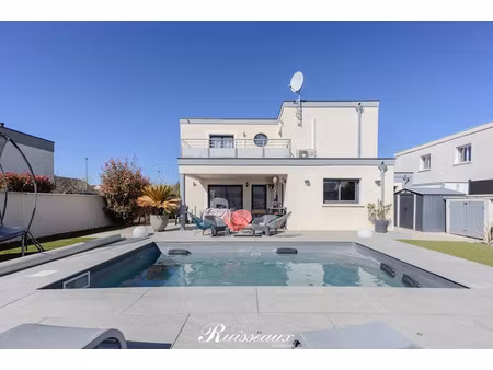 vente maison 6 pièces 181 m² à perrigny-lès-dijon (21160)  545 000 €