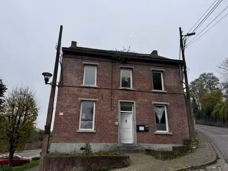 maison divisée en 5 logements - à rénover