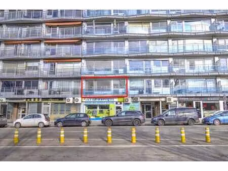 appartement 2ch à rénover avec parking couvert et sécurisé