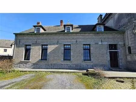 maison de caractère à rénover + jardin