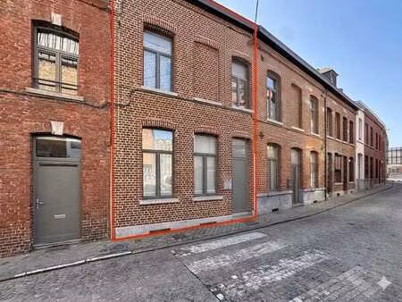 maison 3 chambres en plein centre-ville