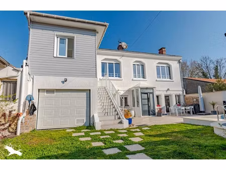 vente maison 5 pièces 140 m² à begles (33130)  596 790 €