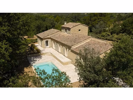 vente maison 7 pièces 230 m² à gordes (84220)  985 000 €