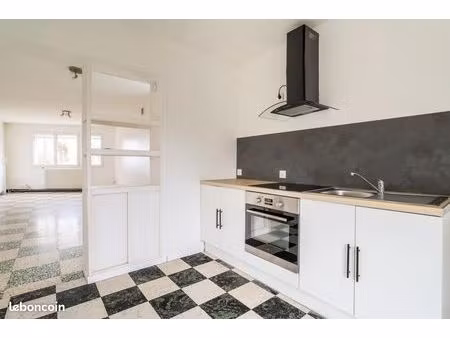 maison 2 pièces 106 m²