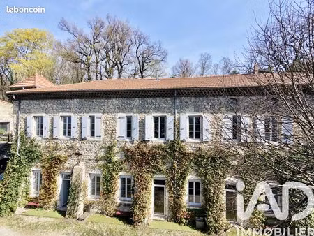 propriété 17 pièces 600 m²