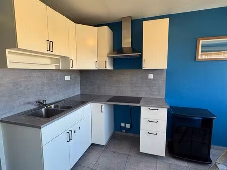 studio refait a neuf