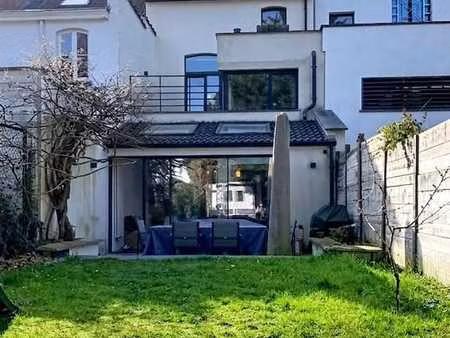 maison familiale meublée avec jardin à watermael-boitsfort –