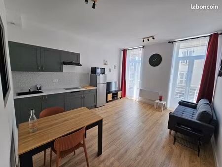 t1bis 40m² rénové en plein centre