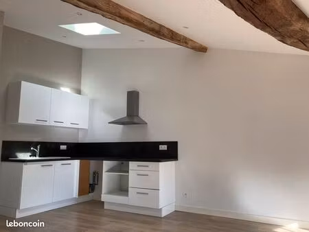 2 pièces 46 m2 hyper centre de niort