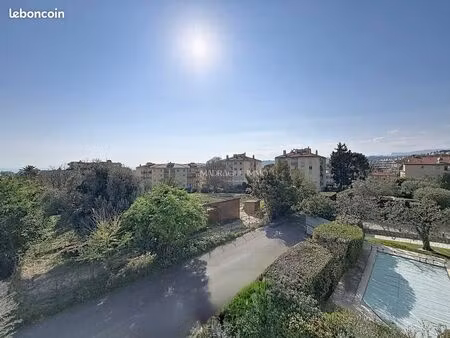 appartement 5 pièces 150 m²