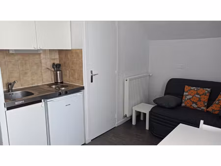 jacob bellecombette  studio avec balcon