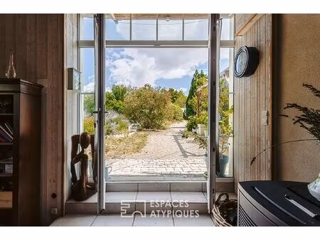 maison familiale de caractère avec gîte  dépendances et piscine