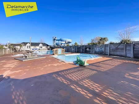 parcelle de terrain de loisir sur la camping 4 étoiles avec piscine