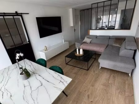 t4 avec grand balcon