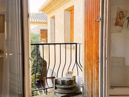 centre historique maison de caractère avec extérieur et fo