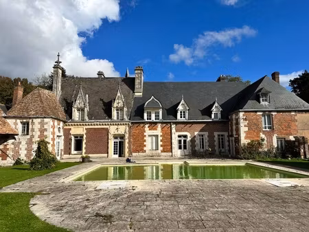 magnifique manoir xvie de 500 m2 au cœur d’un parc lenôtre de 2 hectares