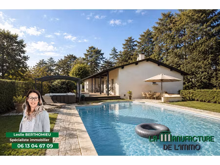 maison individuelle 4 chambres  piscine et jacuzzi st bonnet