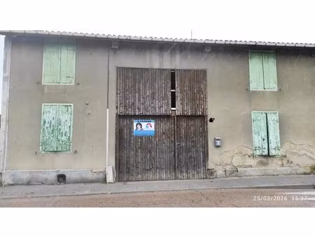 ancien corps de ferme .