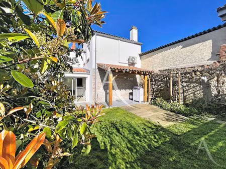 au centre de labarthe-sur-lèze - 5 pièces 143 m2