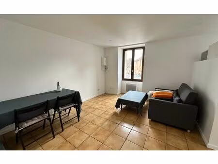 location appartement  m² t-2 à villemoisson-sur-orge  740 €