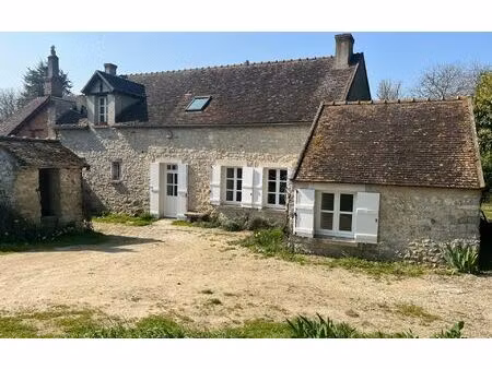 location maison  140 m² t-4 à auvers-saint-georges  1 400 €