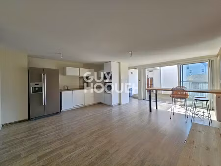 billere 64140 : t3 avec terrasse et parking dans une résidence récente.