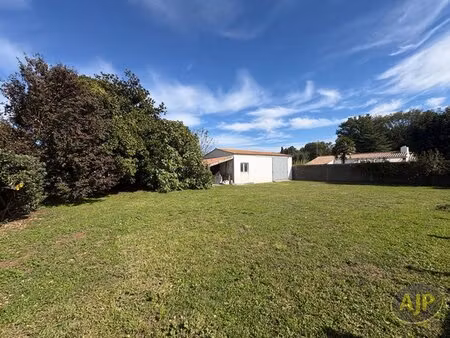 en vente terrain non constructible 625 m² – 112 900 € |challans