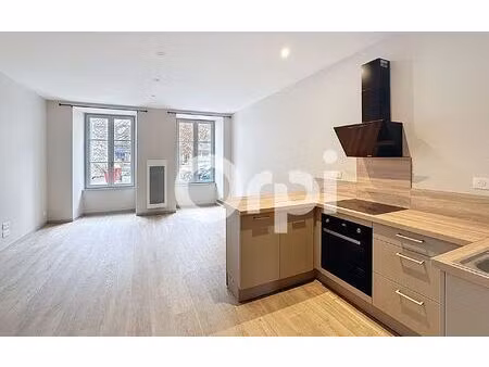 location appartement  46.83 m² t-2 à saint-flour  520 €