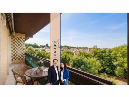 appartement - 3 chambres - climatisation - balcon - garage en sus - au calme - proche comm