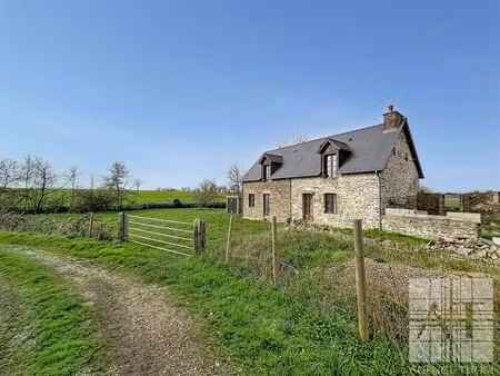 charmante maison en pierre – 130 m² – cadre champêtre exceptionnel