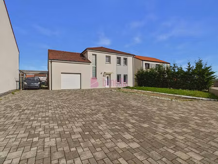 maison montois la montagne 5 pièces 121 m2