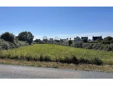 terrain à bâtir de 3700 m2 à plouhinec