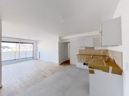 issy-les-moulineaux - rue de la gare - a louer vide - superbe 4 pieces 3 chambres avec par