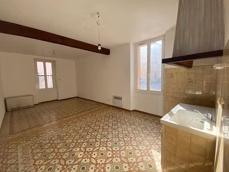 location appartement 2 pièces 48 m² à le thor (84250)