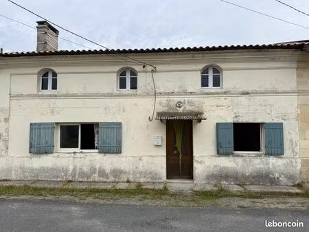 maison mitoyenne - à rénover - 4 chambres