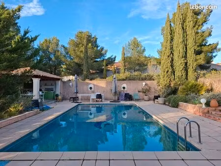 terrain d’exception à martigues – piscine et cuisine d'été incluses – un prix rare pour le