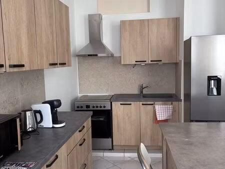 maison rénovée meublée 85 m² – 2 chambres – prestations de qualité