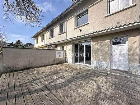 location maison à parthenay (79200) : à louer / 72m² parthenay