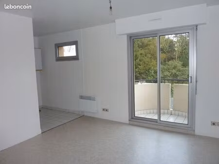 studio dans résid. calme  centre abbeville