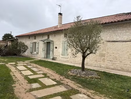 vente maison à fontenay-le-comte (85200) : à vendre / 240m² fontenay-le-comte