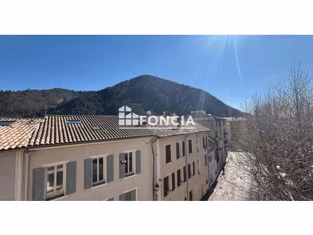 digne les bains  appartement t3 avec terrasse