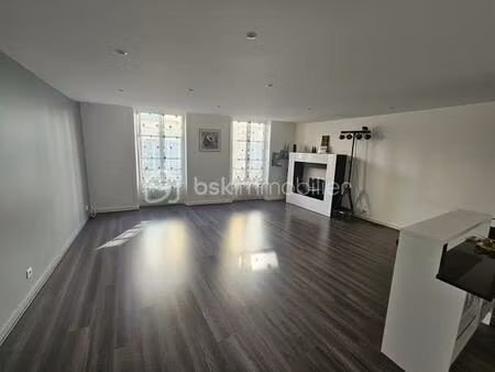 immeuble mixte de 280 m² à charlieu
