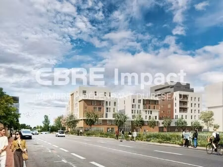 vente bureaux 68 m² à 4 450 m²