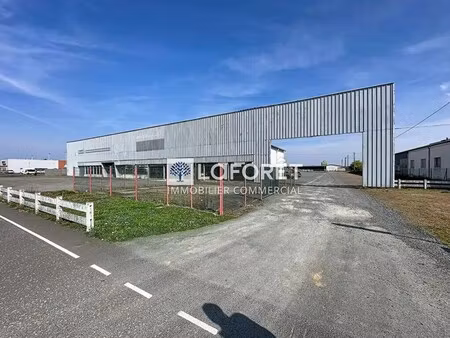 vente commerce 4 300 m²