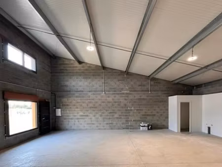 location locaux professionnels 1 pièce 100 m² à lherm (31600)  910 €