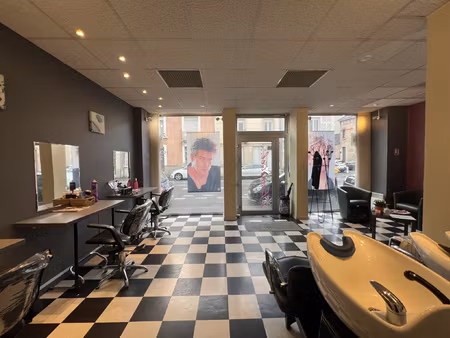 local commercial 50m2