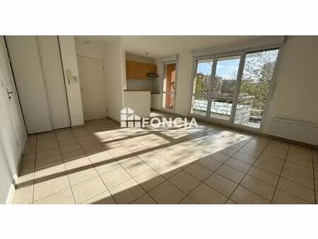 t2 centre de colomiers / proximite commerces - bus - rocade - futur metro