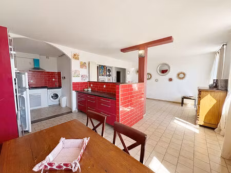 hyeres - t5 - 91 m² - place clemenceau